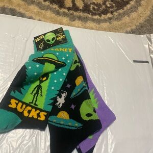 Alien Themed Casual Socks - Green, Black, Purple